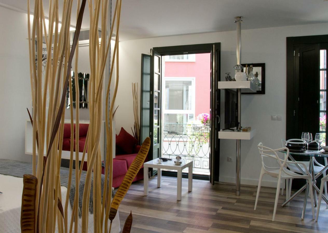 Acio Blanco. Loft En El Casco Historico De *